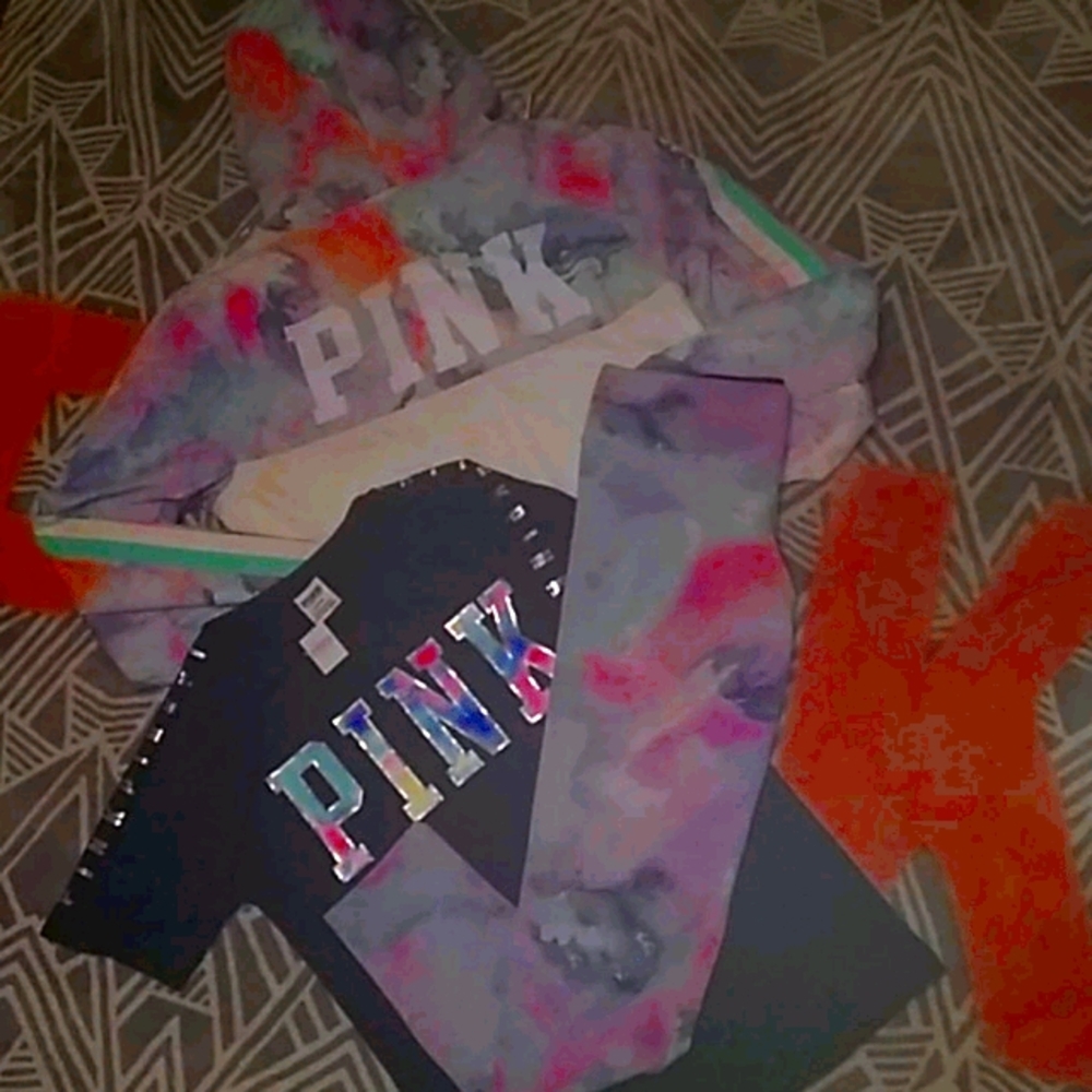 PINK VICTORIA'S SECRET 3 PIECE WATER COLOR SET